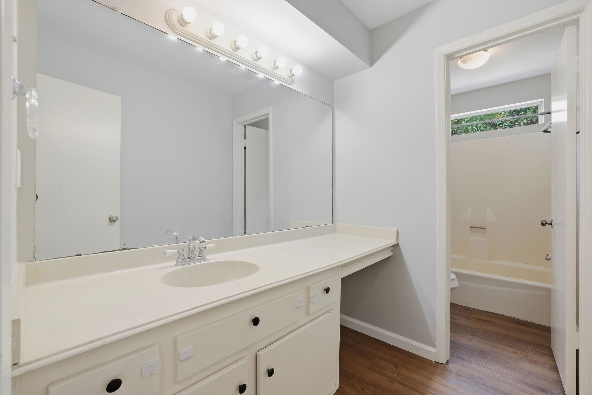 7534 Quail Meadow Drive Property Photo 8