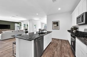 3115 Magnolia Blossom Ln Property Photo 5