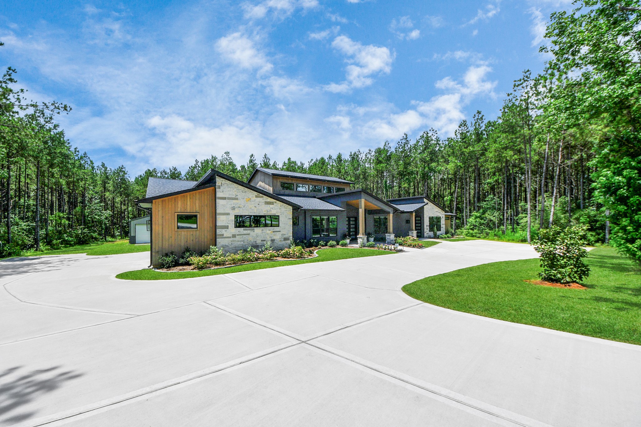 12784 Oak Barrel Road Property Photo 2