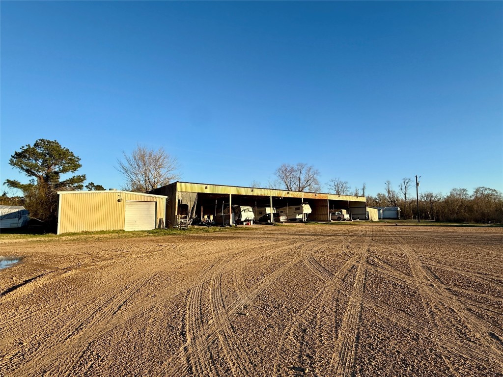 8711 Fm-787 Property Photo 1