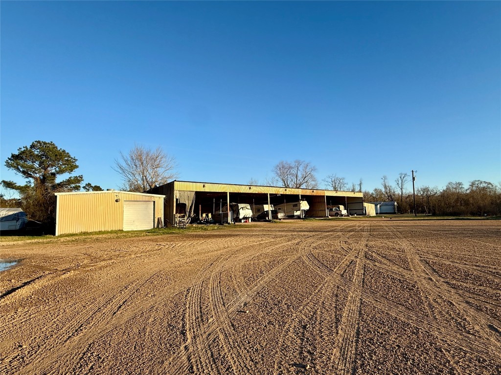 8711 Fm-787 Property Photo 11