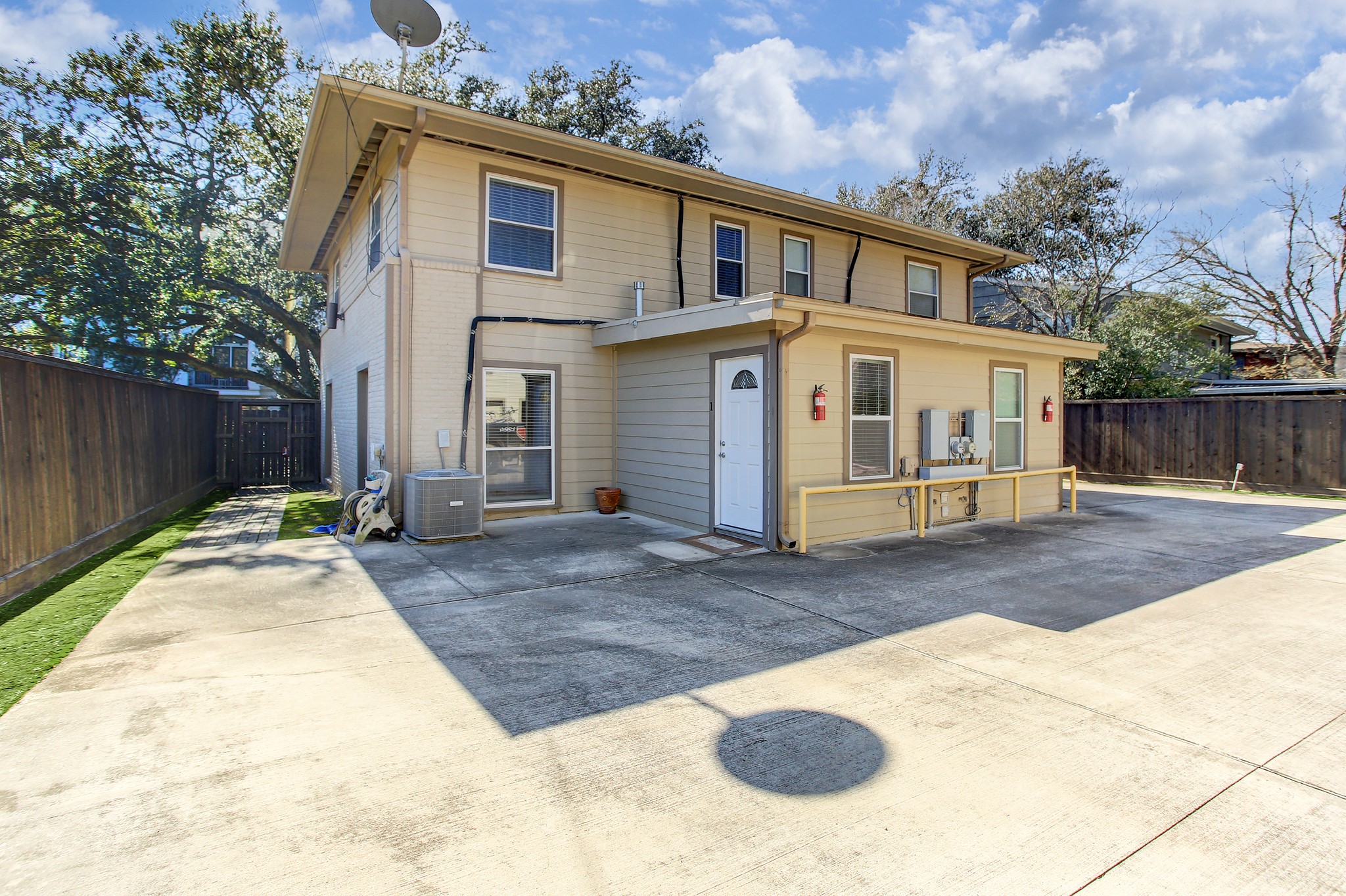 3922 Law Street 1 Property Photo 10