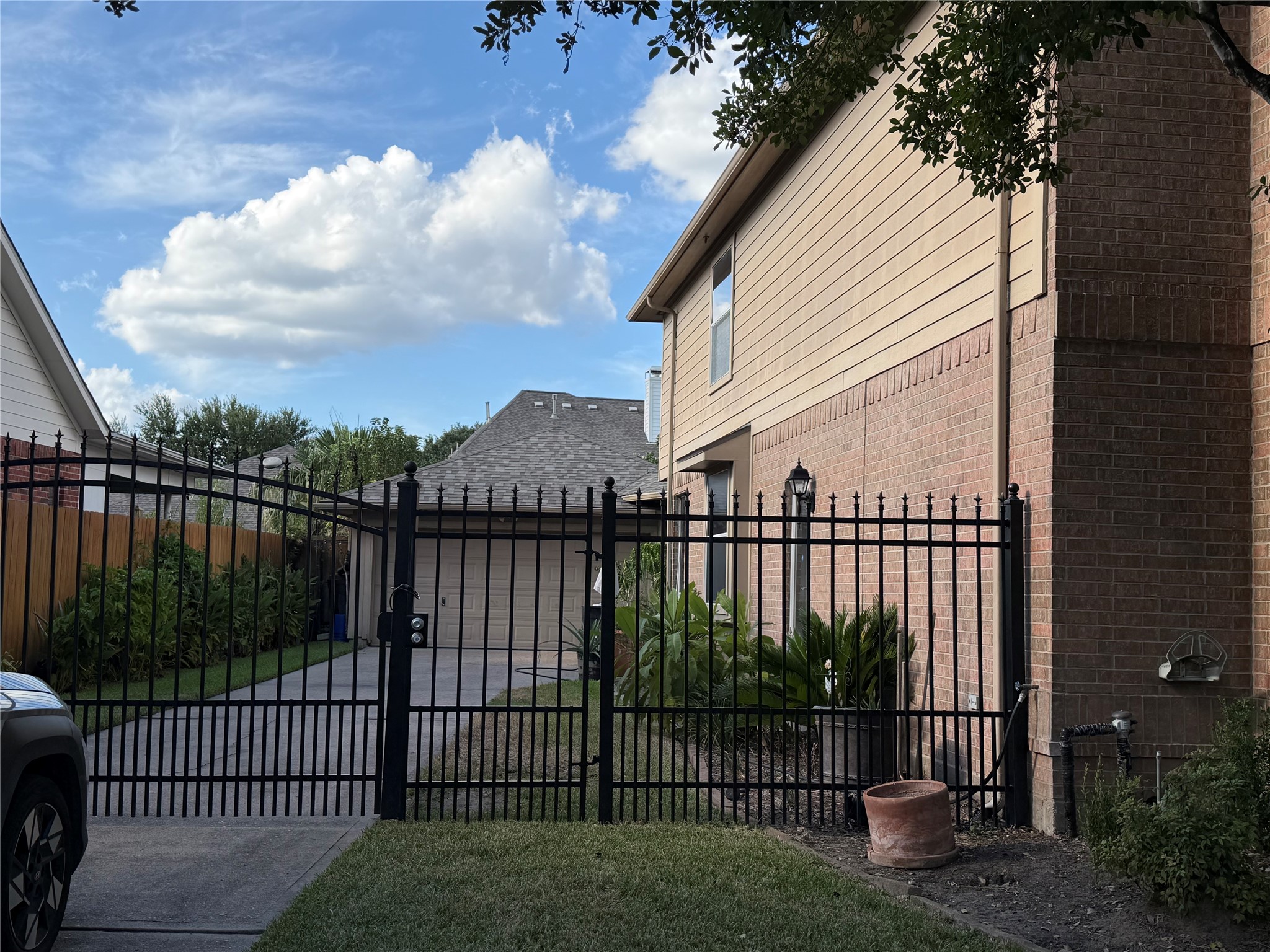 3902 Shadow Trace Circle Property Photo 11