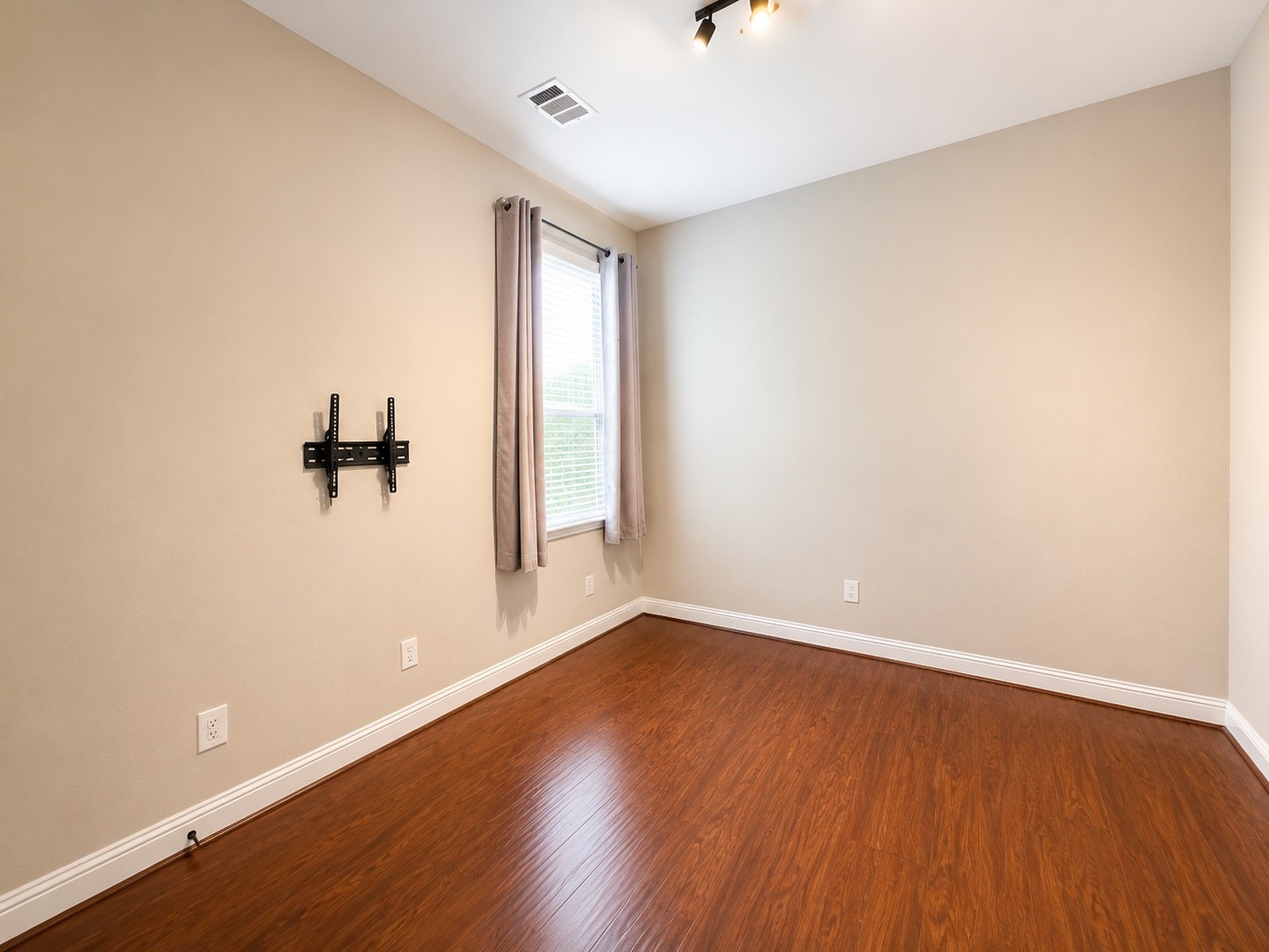127 Lindenberry Circle Property Photo 25