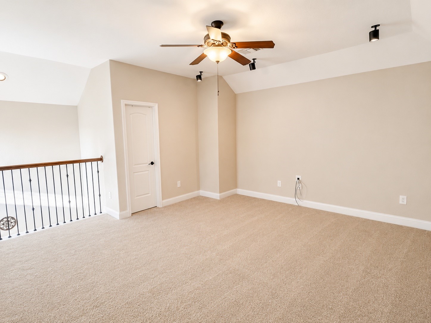 127 Lindenberry Circle Property Photo 28