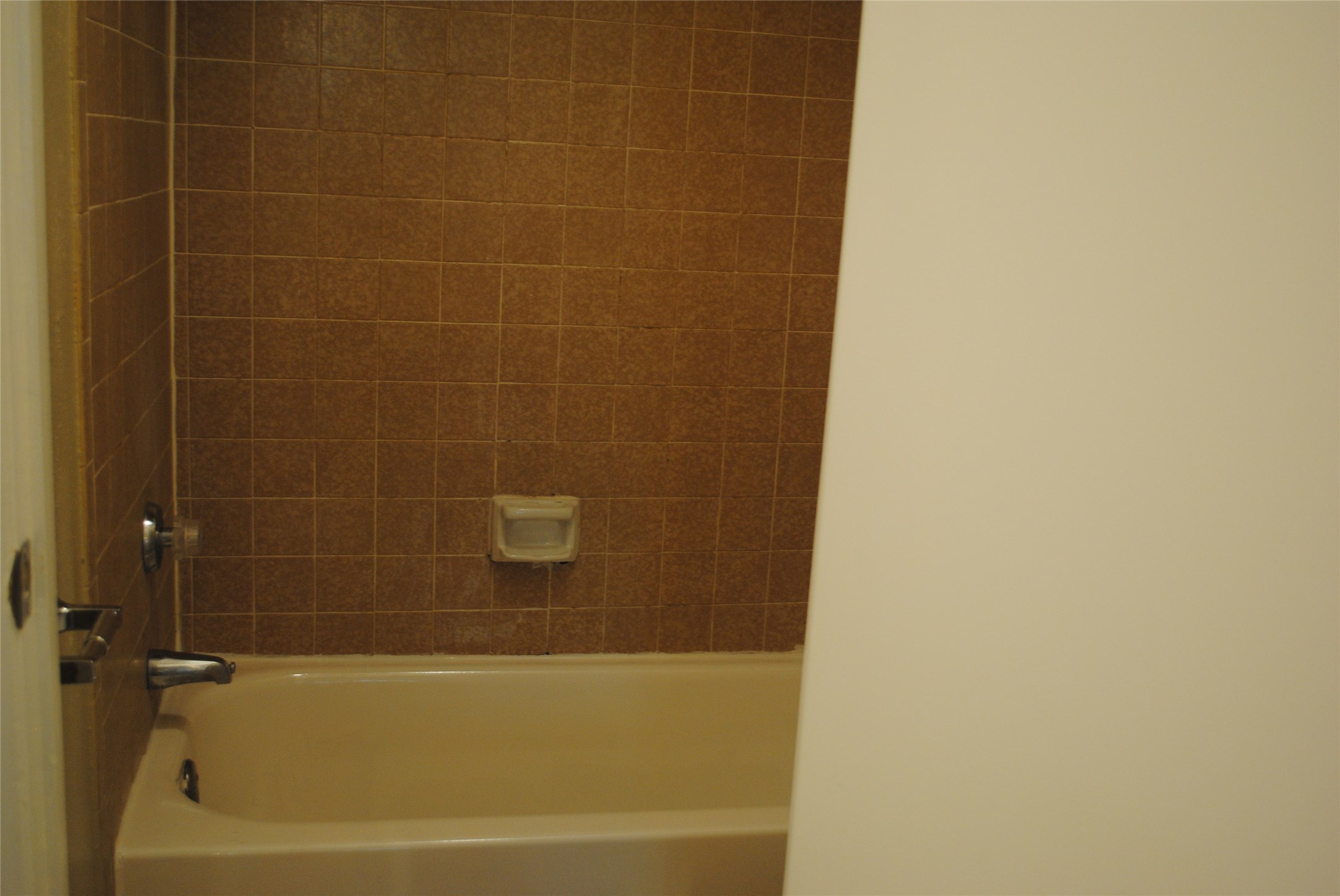 716 Memorial Mews Street B Property Photo 9