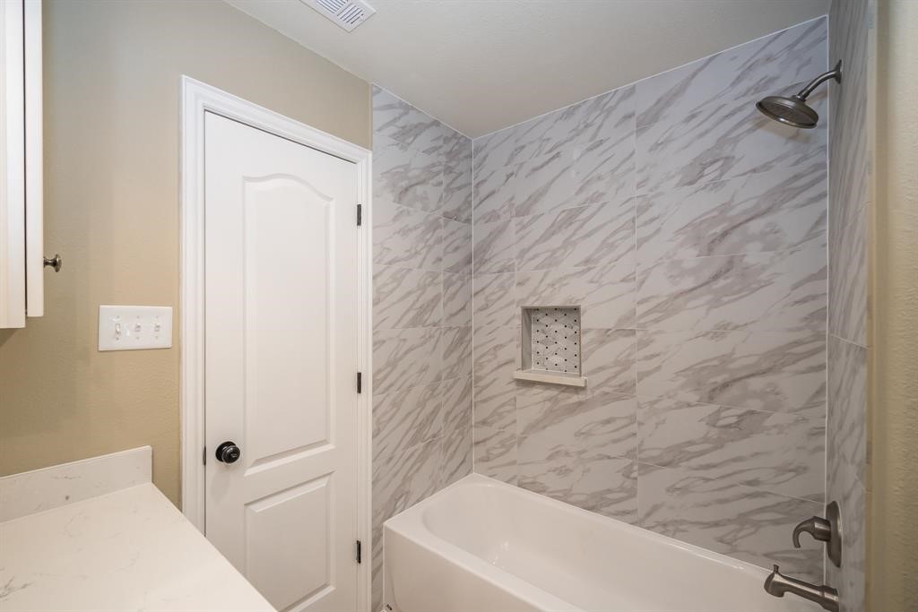 11038 Waxwing Street Property Photo 19