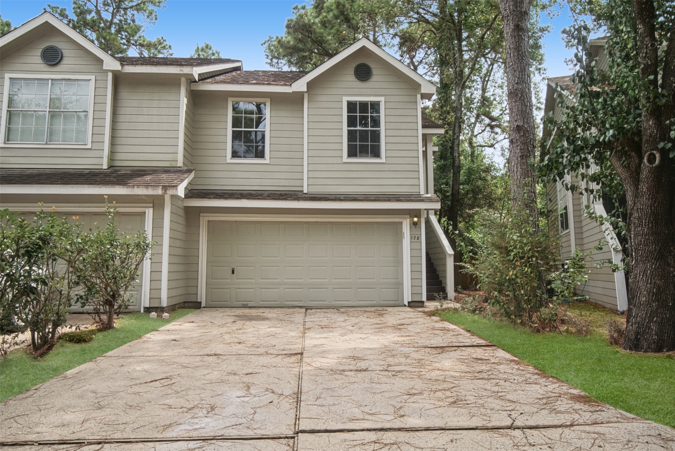 178 S Walden Elms Circle Property Photo 1