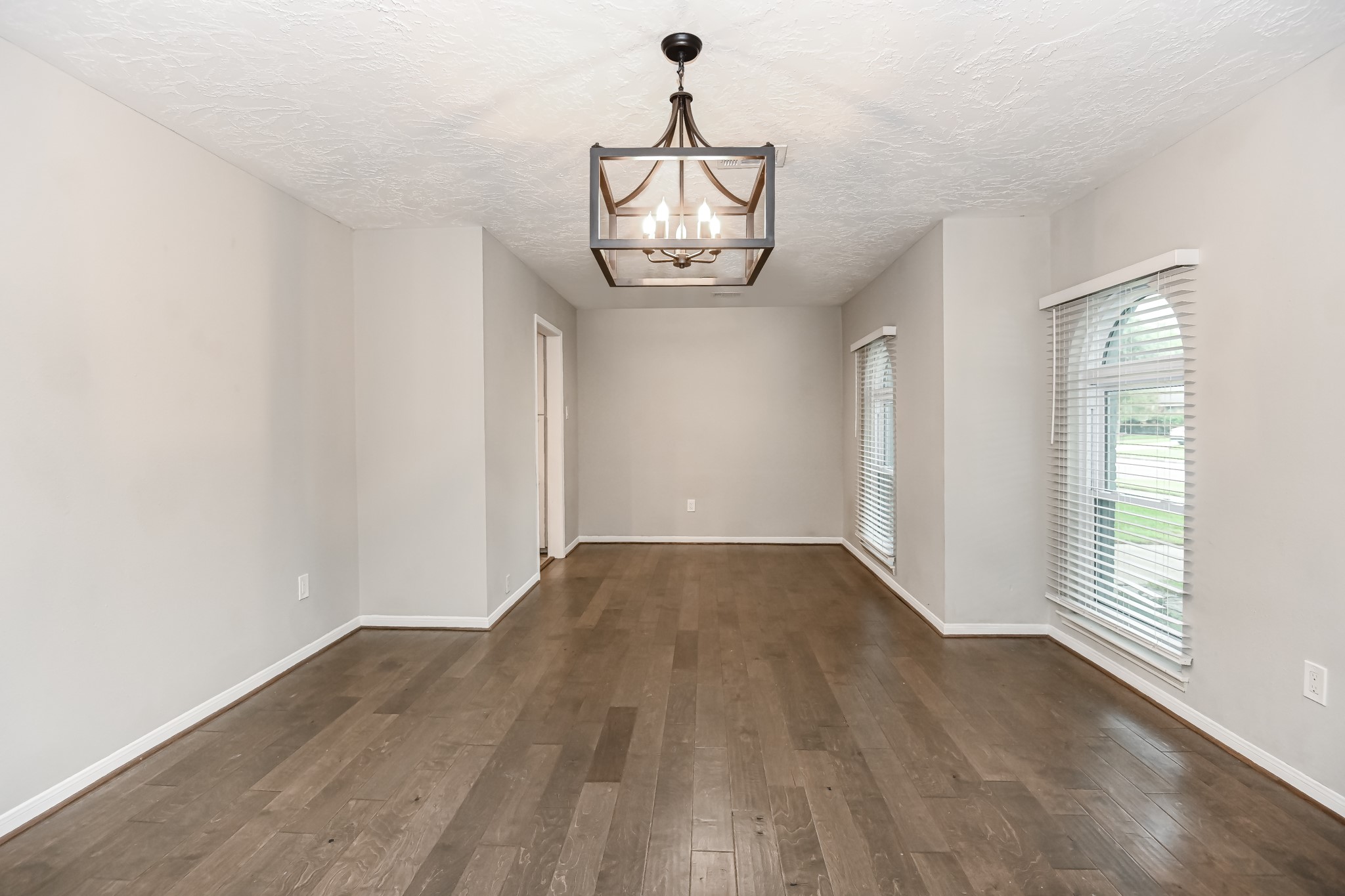 7923 Dawnridge Drive Property Photo 4