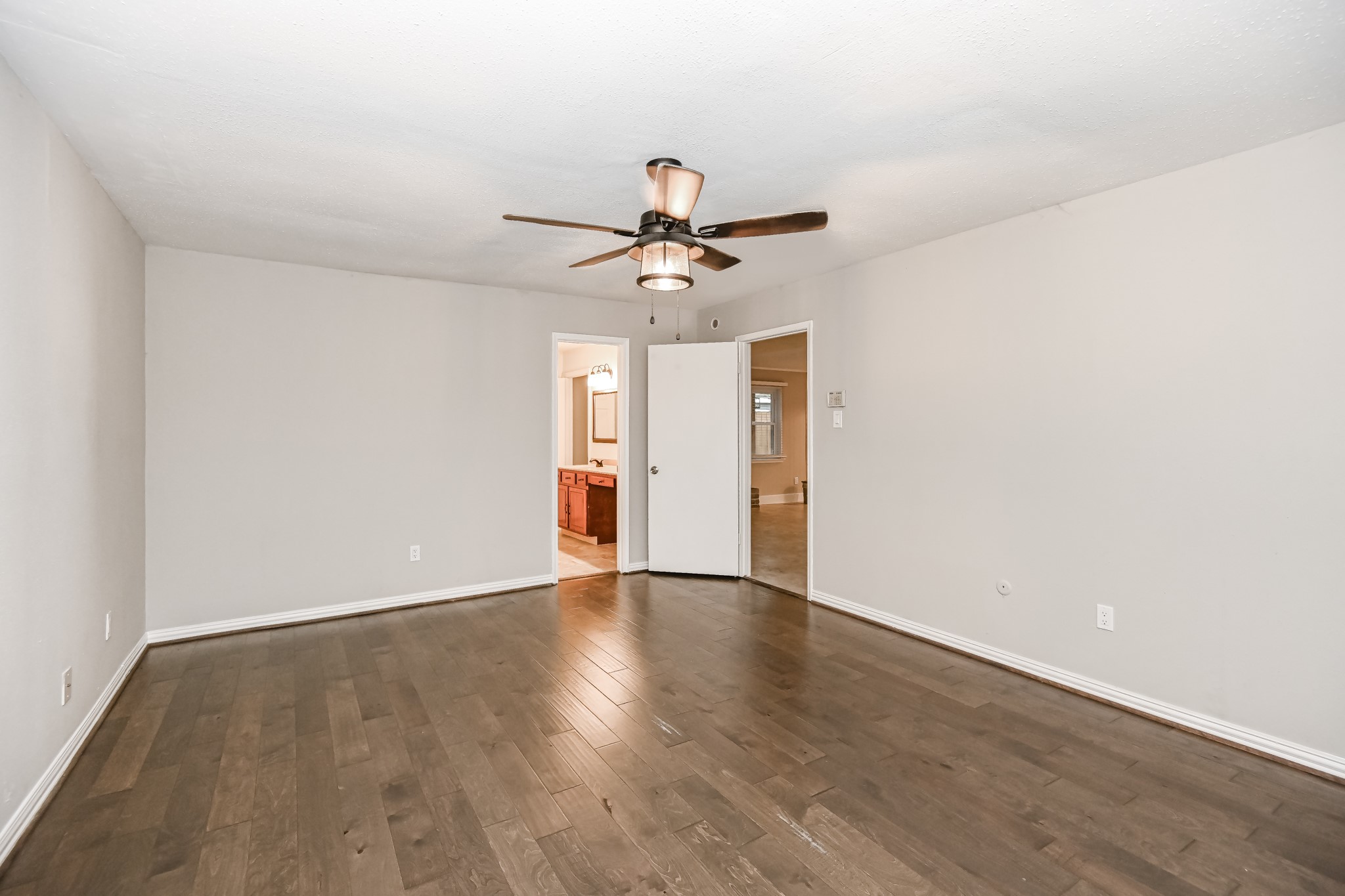 7923 Dawnridge Drive Property Photo 6