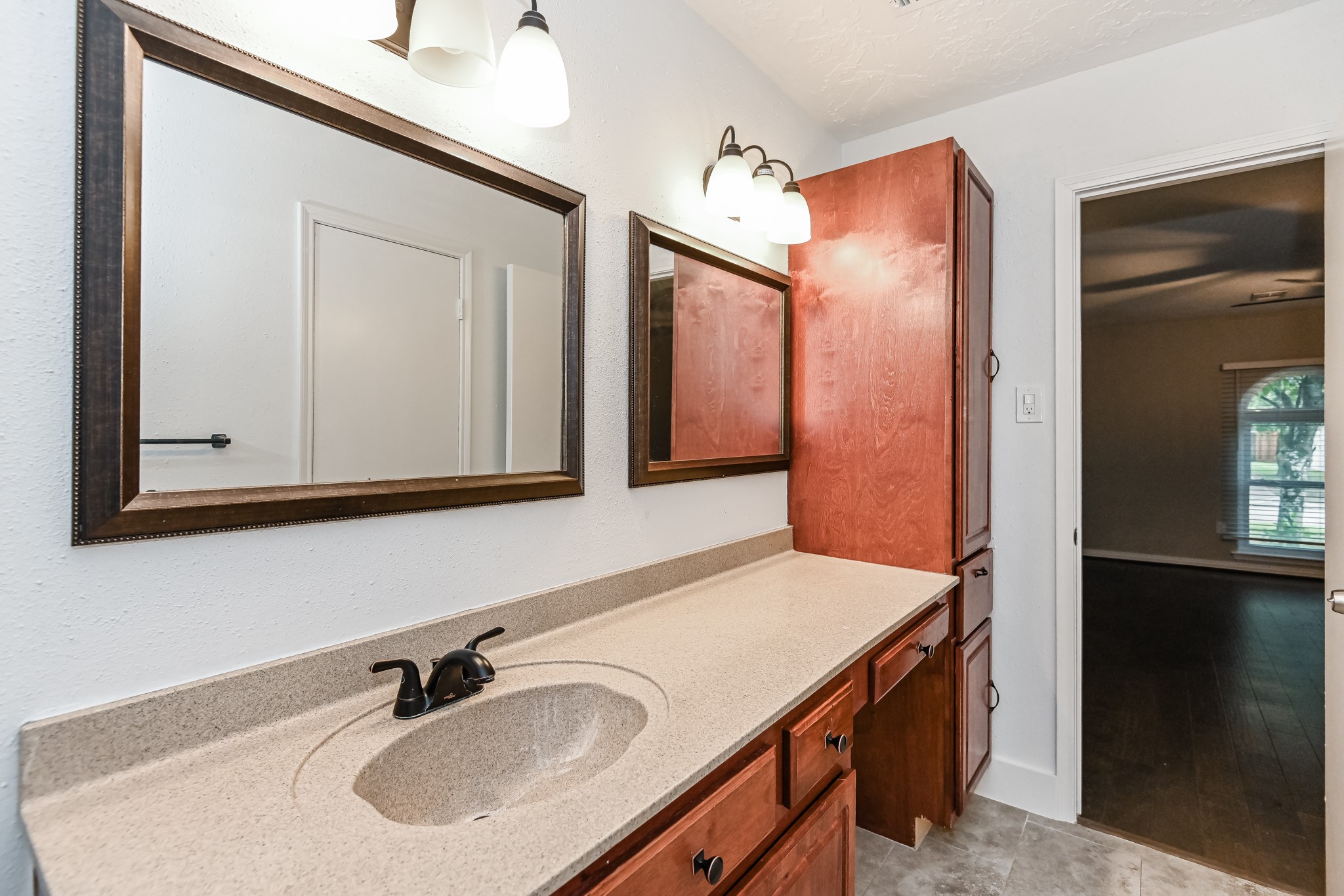 7923 Dawnridge Drive Property Photo 8