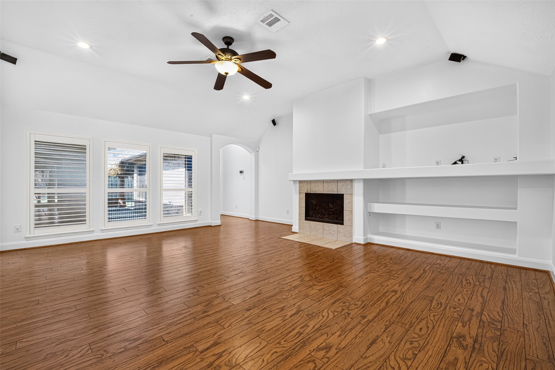 2908 Misty Wind Court Property Photo 10