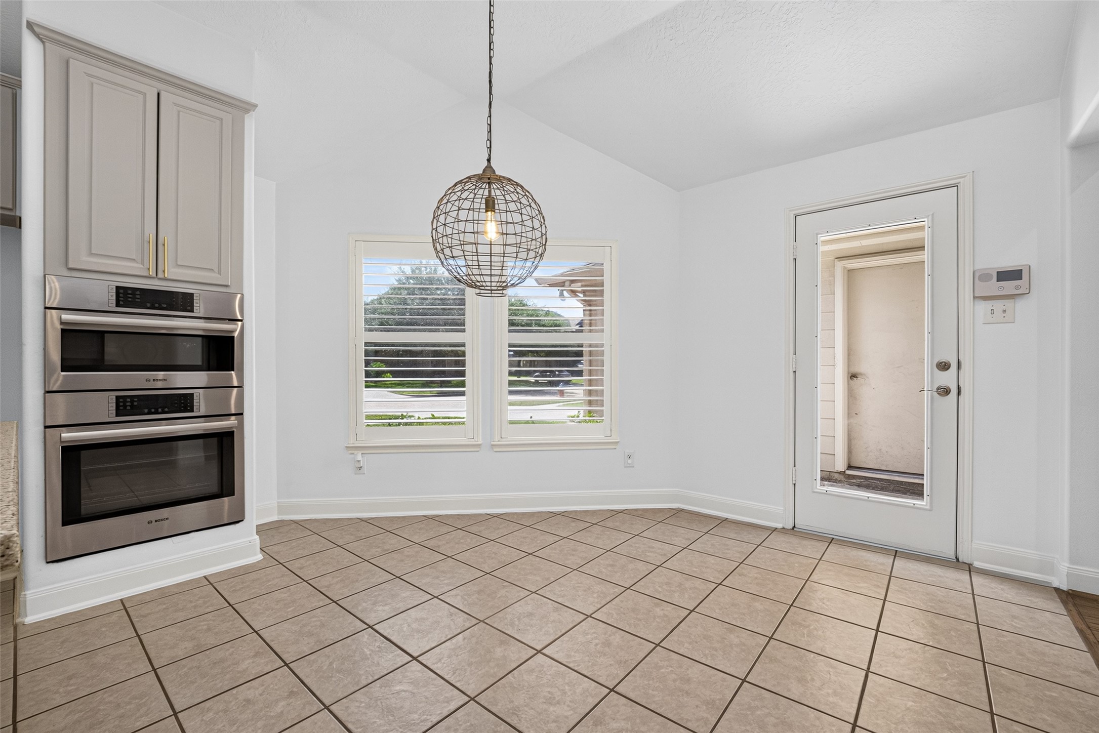2908 Misty Wind Court Property Photo 21