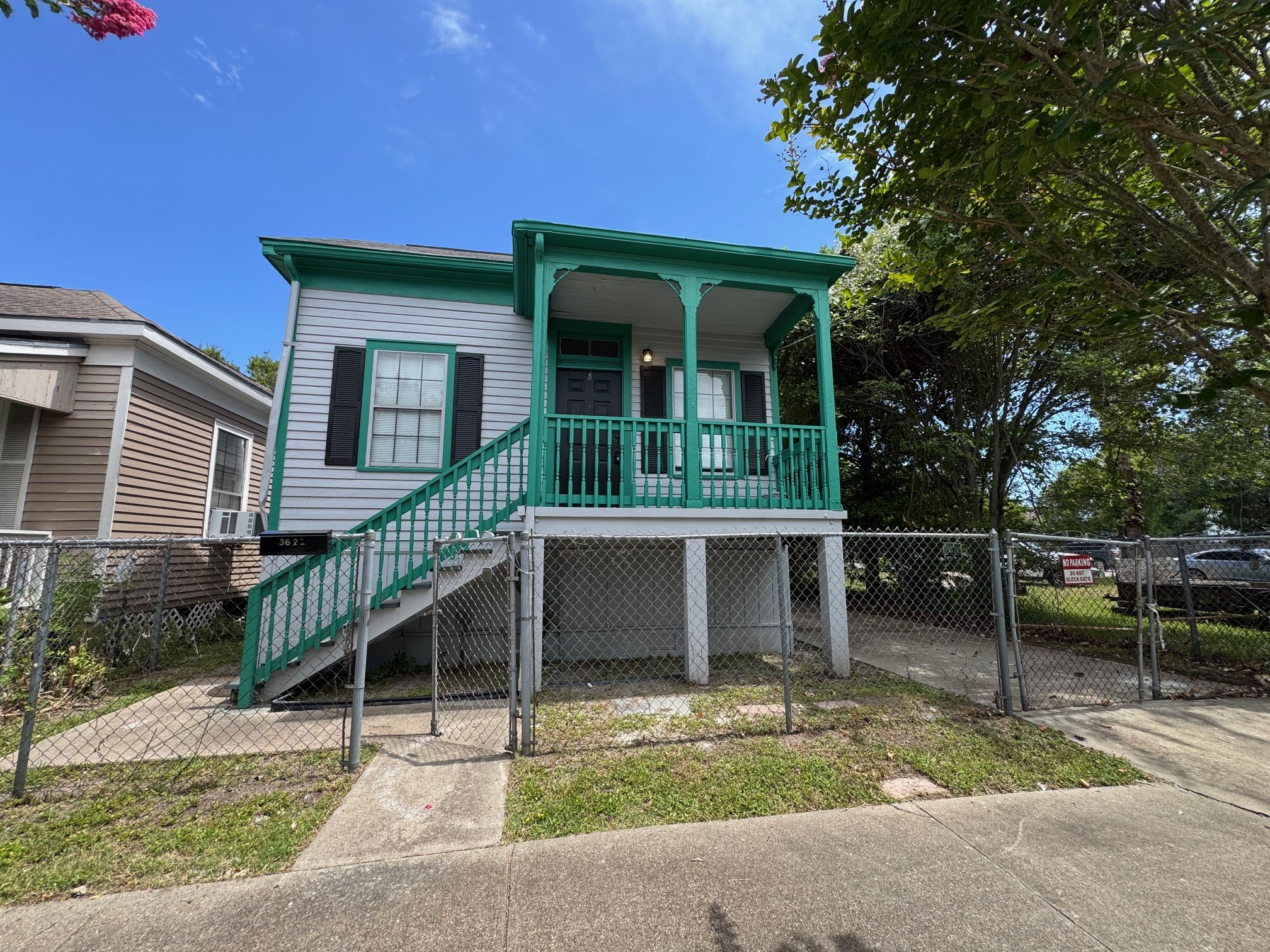 3621 Winnie Street Property Photo 1