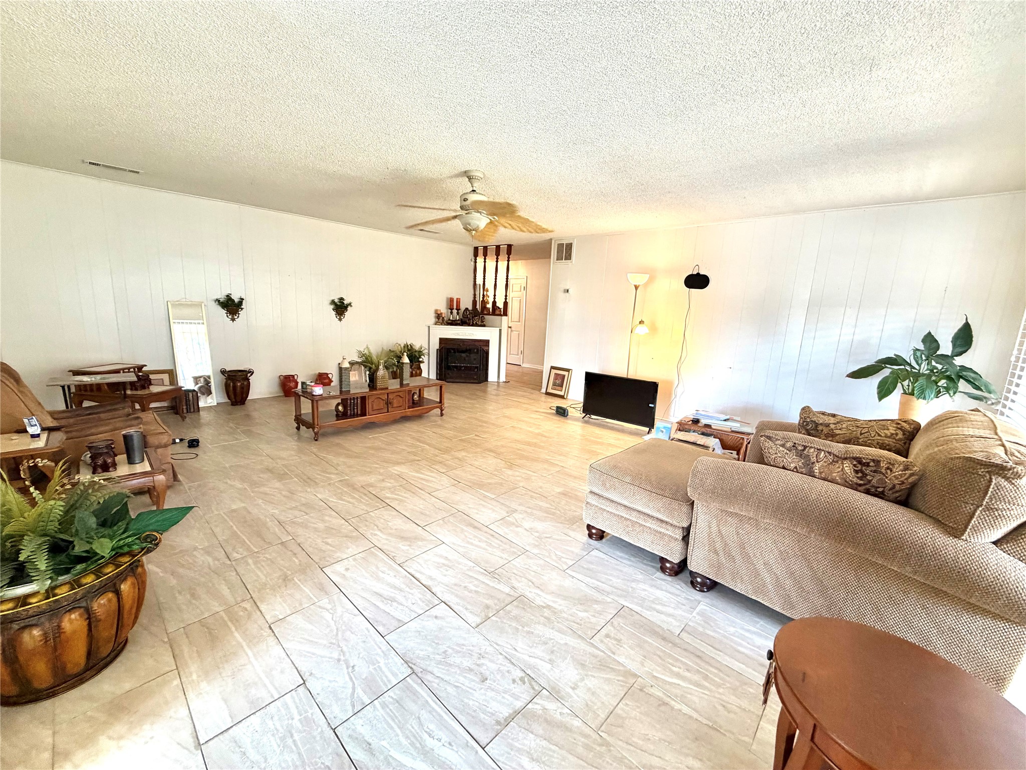 3704 Cork Drive Property Photo 4