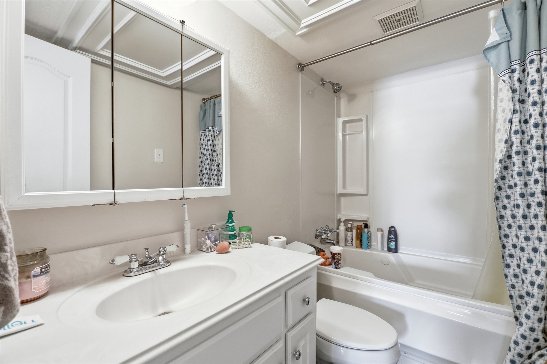 3131 Southwest Freeway B21 Property Photo 15