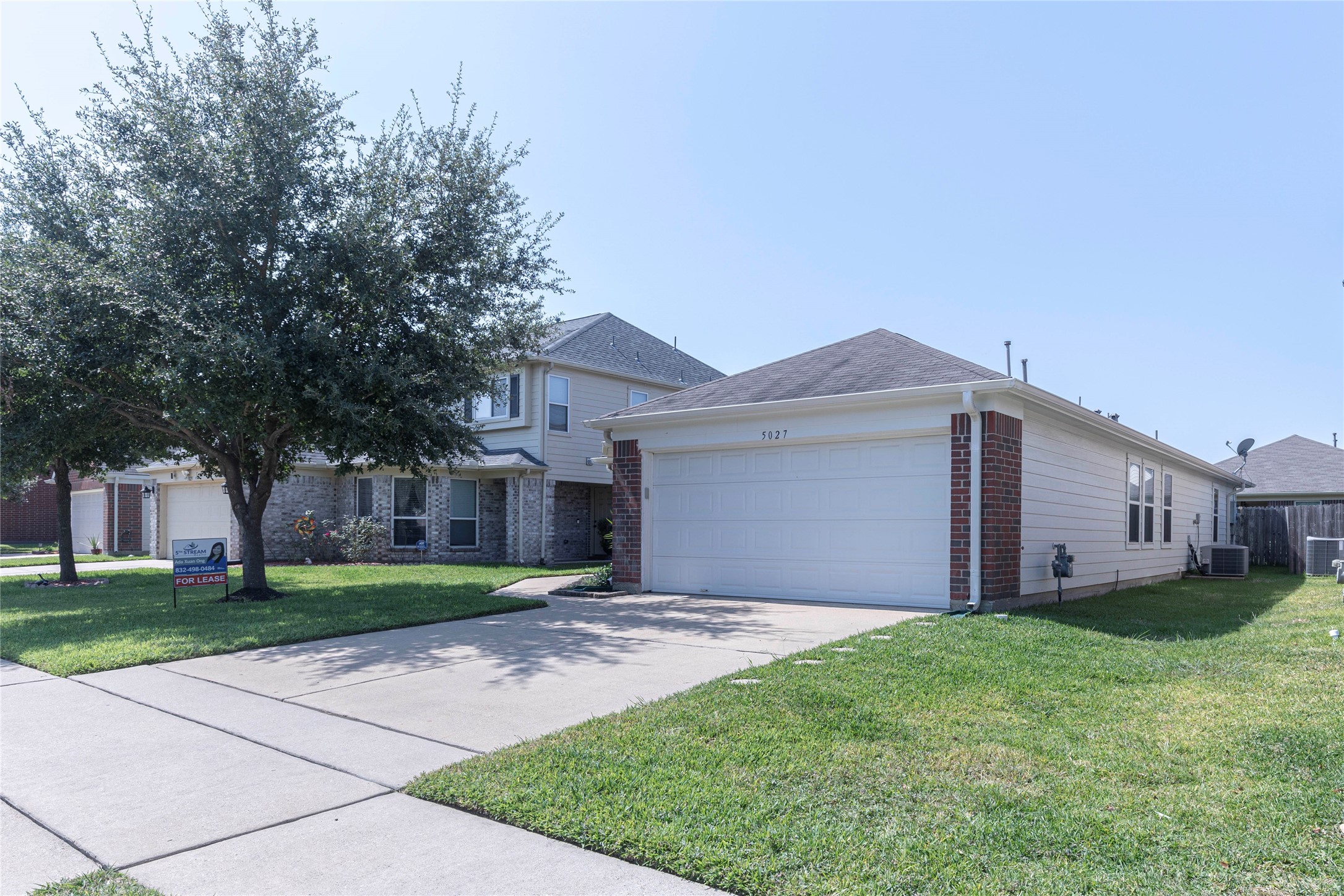 5027 Lamppost Hill Court Property Photo 2