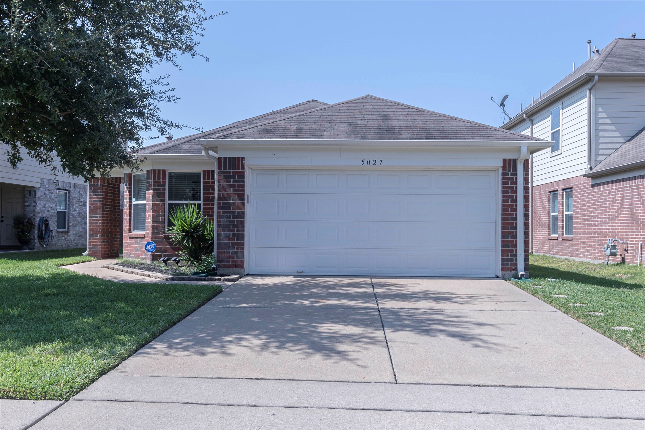 5027 Lamppost Hill Court Property Photo 6