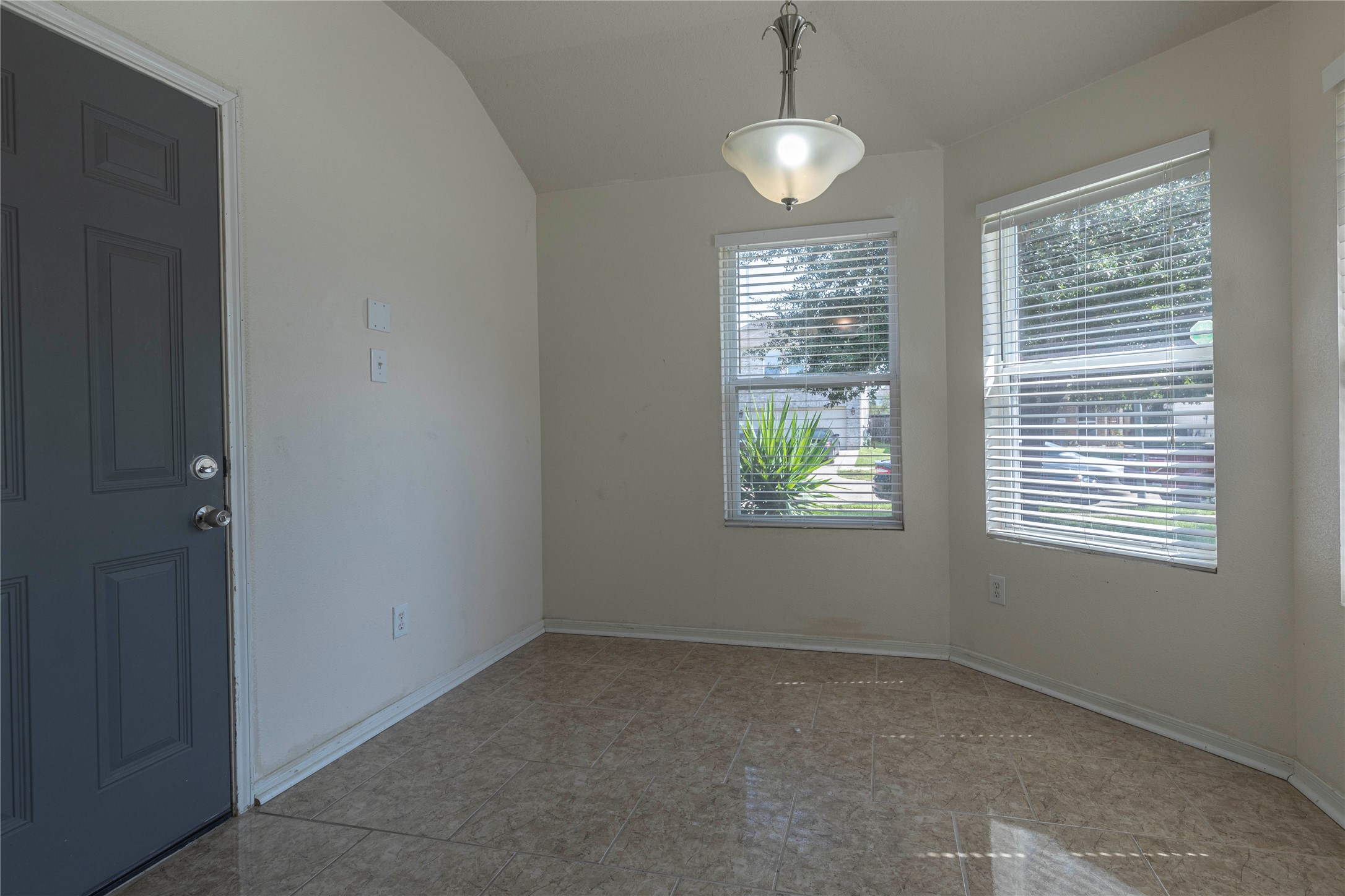 5027 Lamppost Hill Court Property Photo 15