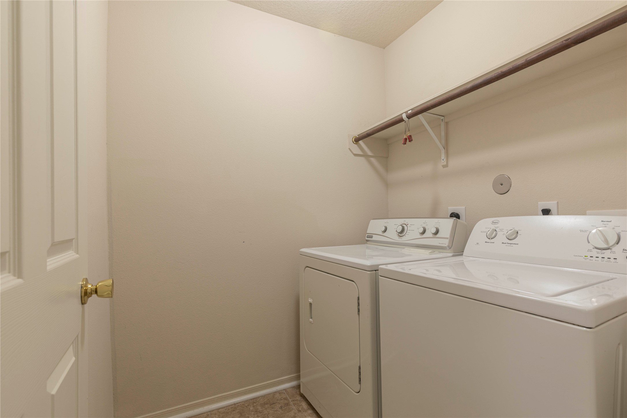 5027 Lamppost Hill Court Property Photo 20