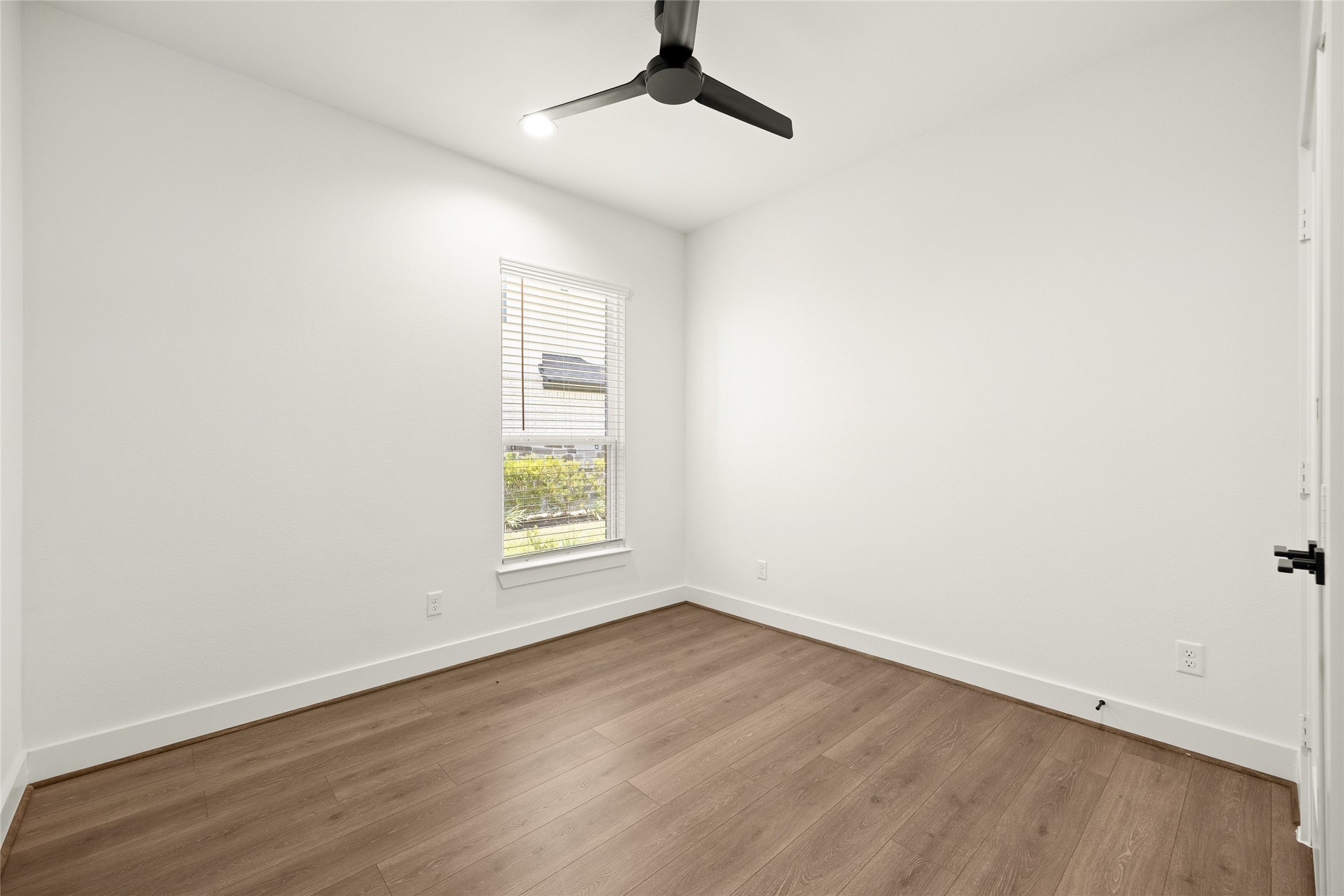 2711 Solbrook Lane Property Photo 20