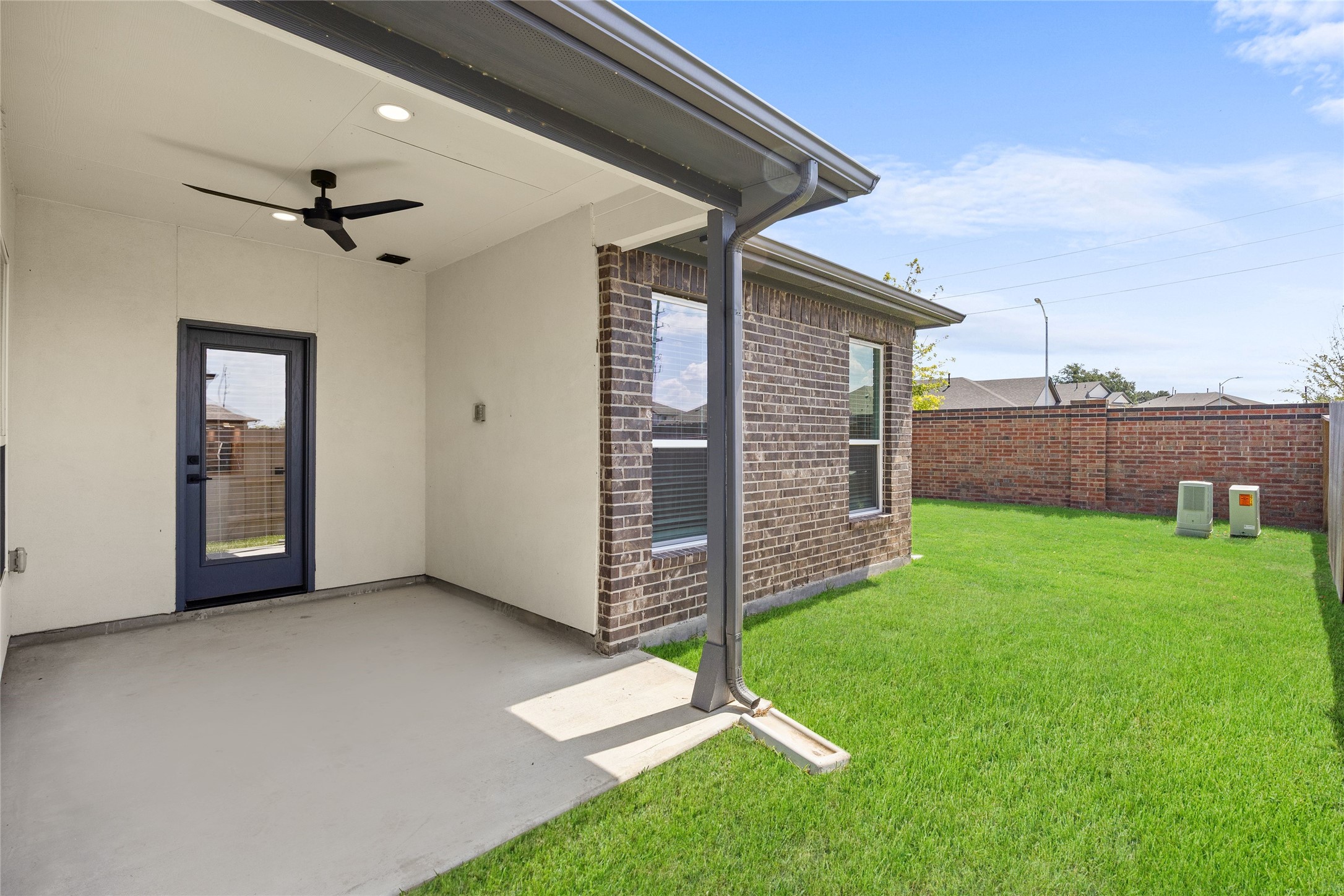 2711 Solbrook Lane Property Photo 24