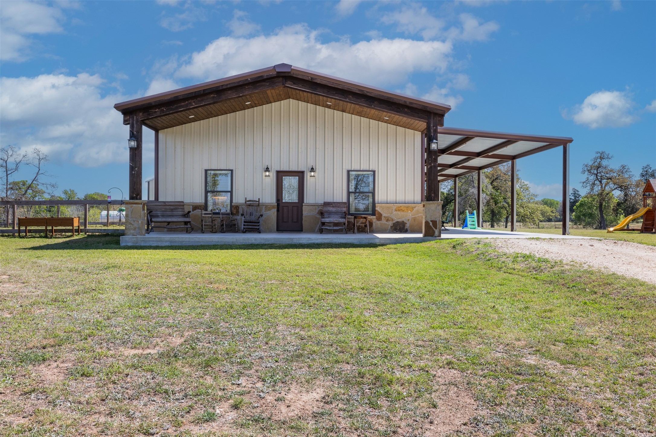 4500 Gibbs Lane Property Photo 1