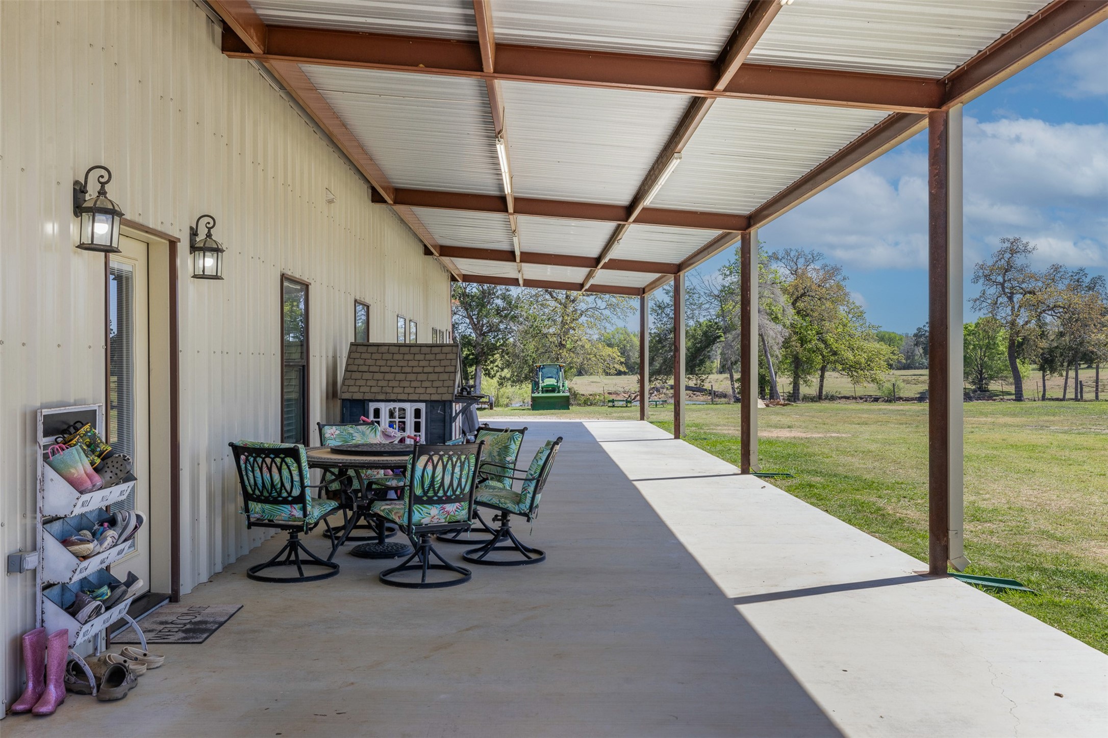 4500 Gibbs Lane Property Photo 4