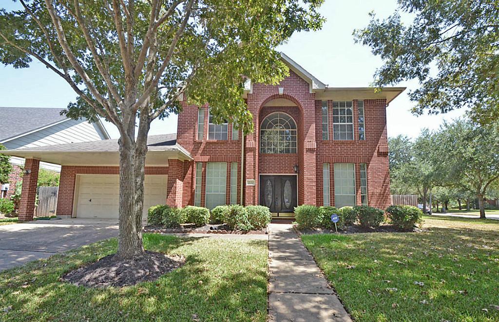 523 Crestridge Drive Property Photo 1