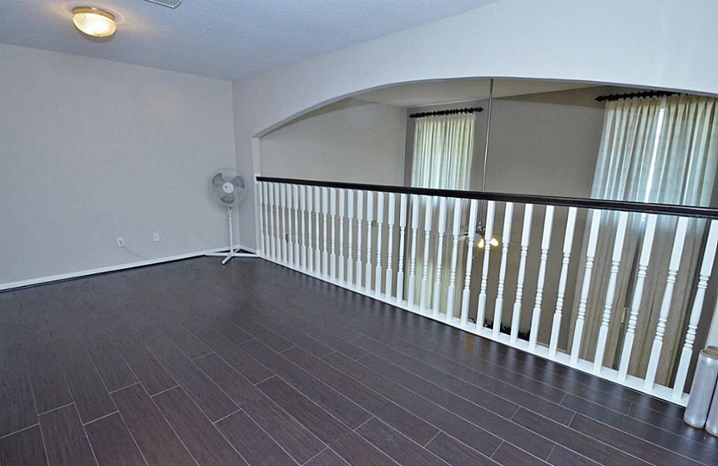 523 Crestridge Drive Property Photo 24