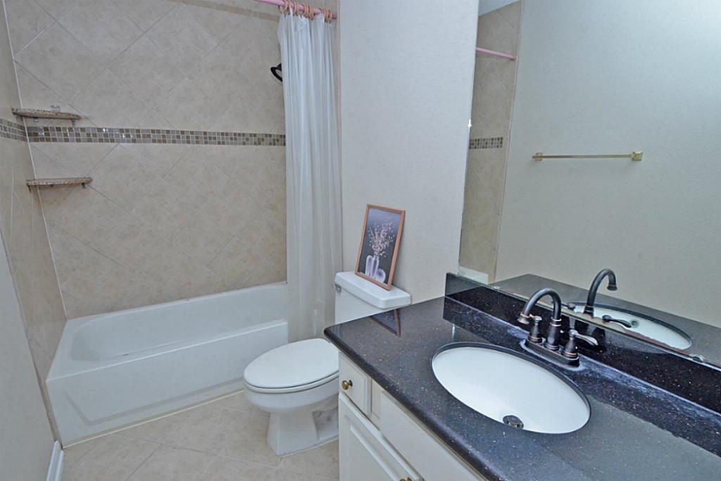 523 Crestridge Drive Property Photo 26