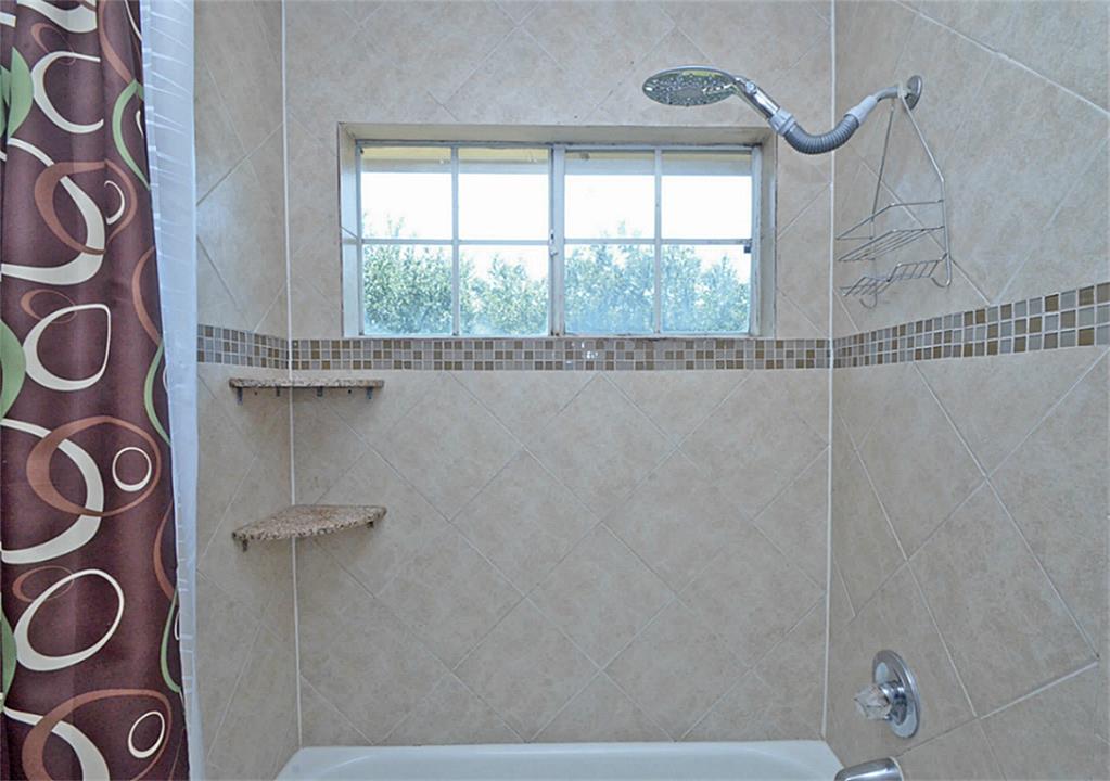 523 Crestridge Drive Property Photo 27