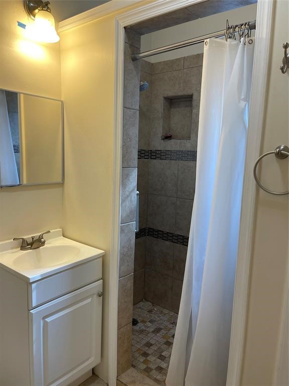 217 Royder Street Property Photo 4