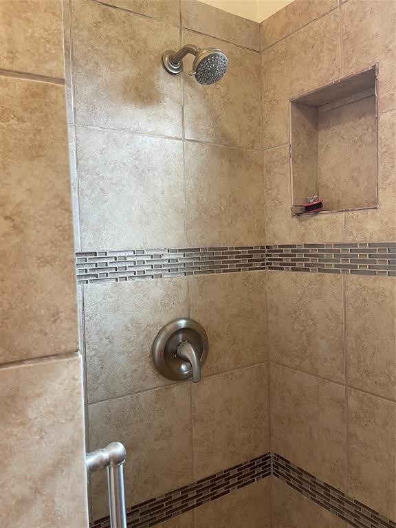 217 Royder Street Property Photo 5