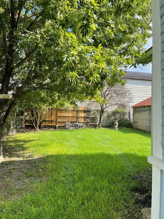 217 Royder Street Property Photo 12