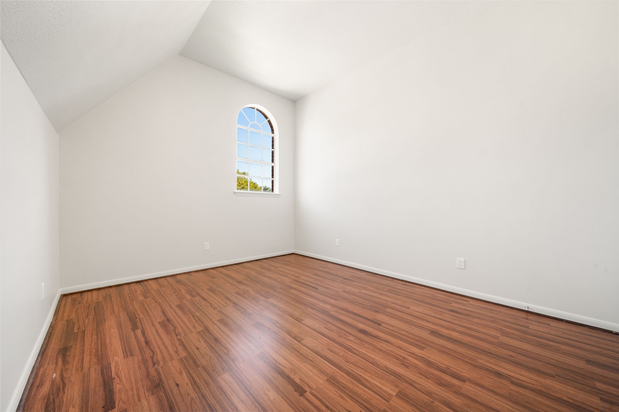 16439 Hidden Gate Court Property Photo 22