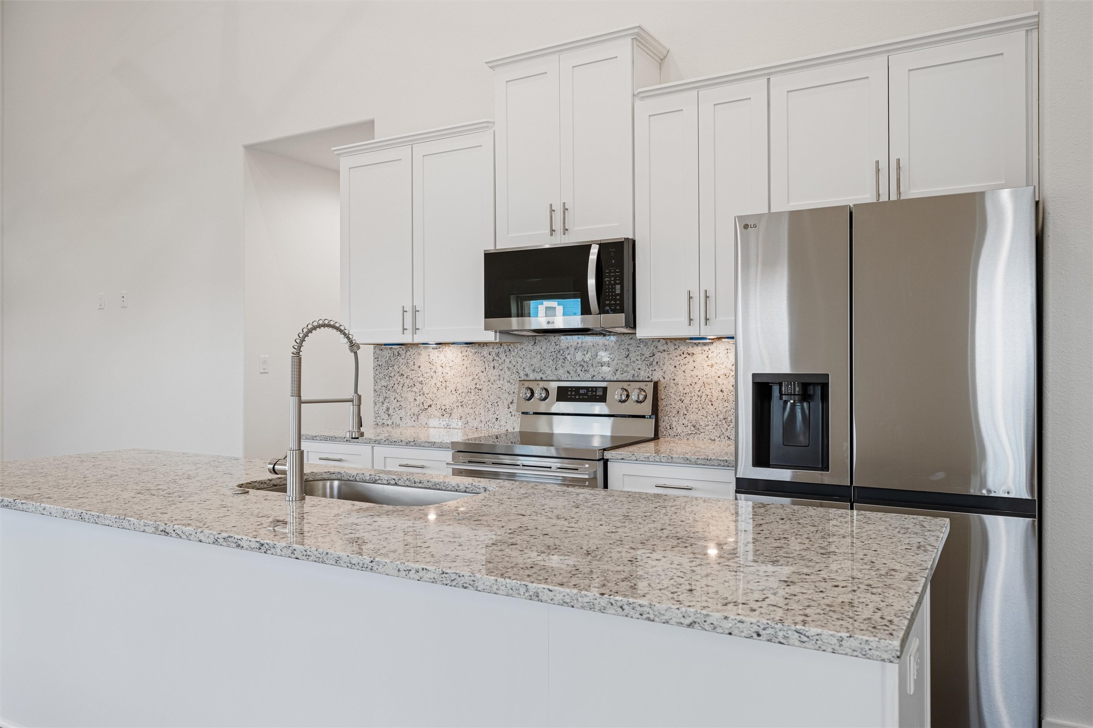 877 Alberdie Drive Property Photo 13