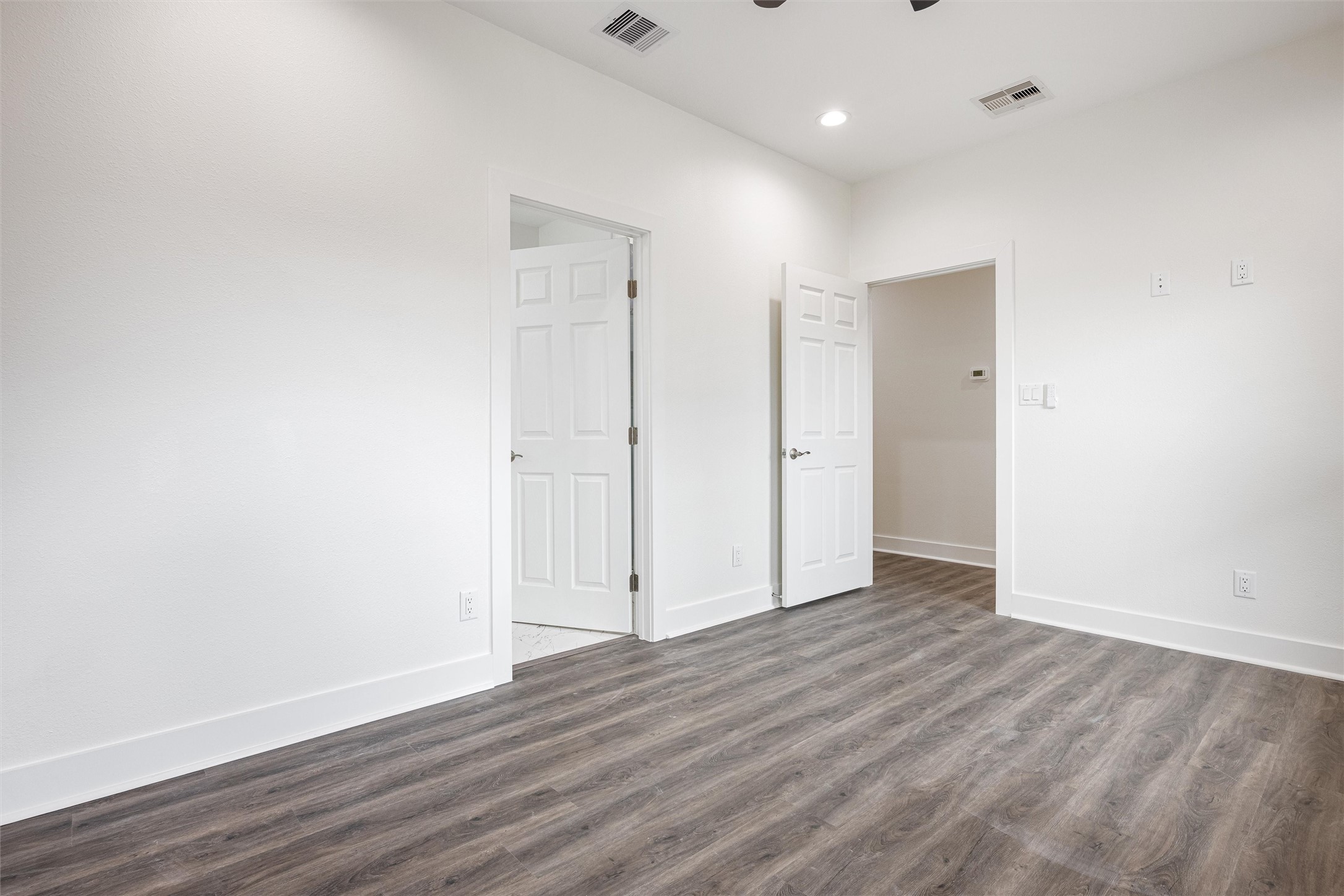 877 Alberdie Drive Property Photo 18