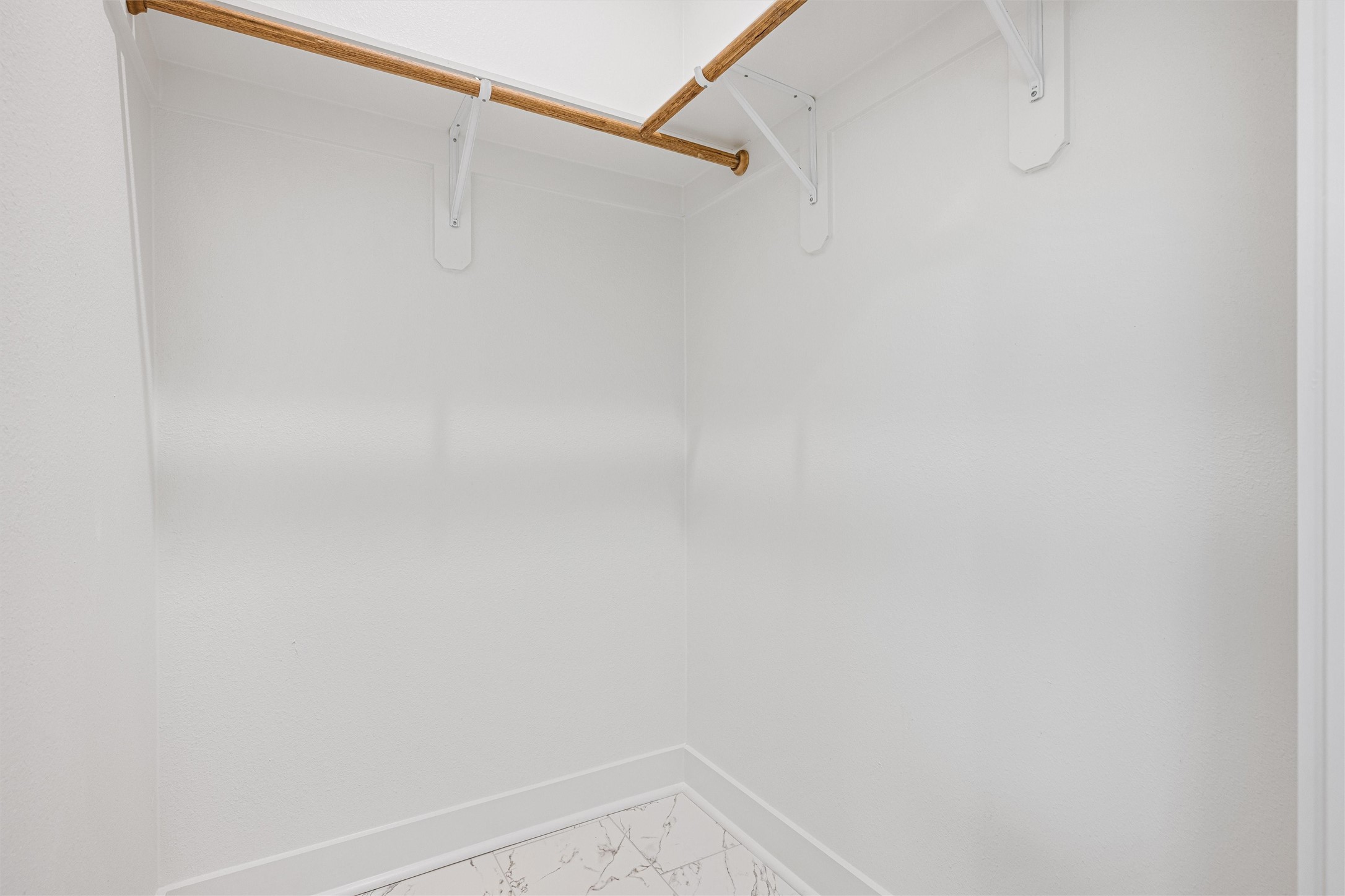 877 Alberdie Drive Property Photo 22