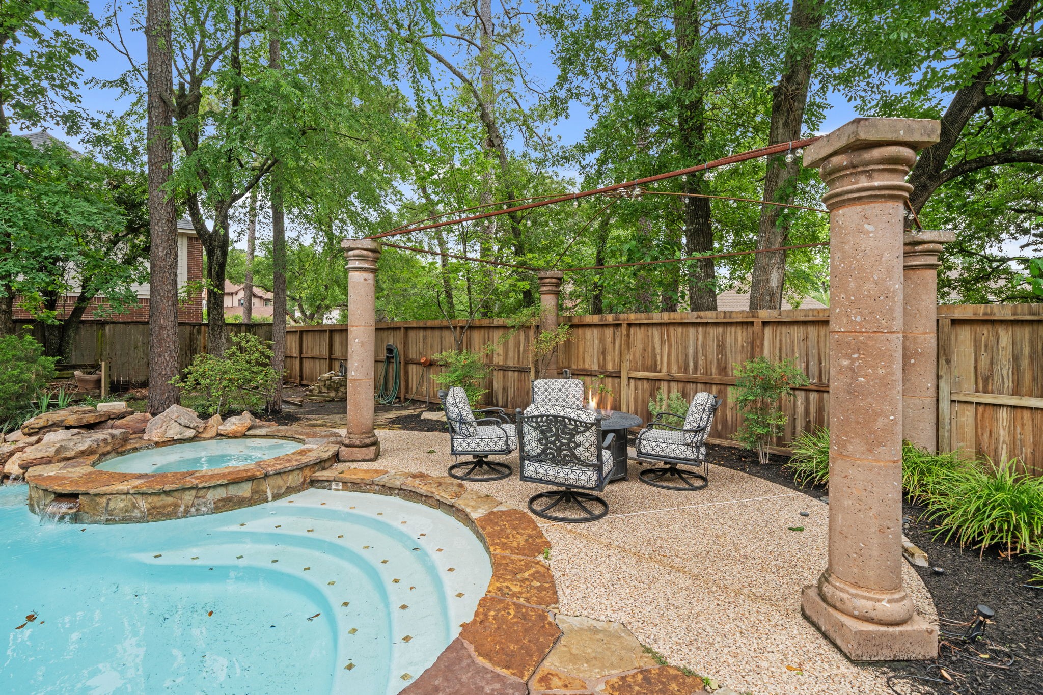 15427 Terrace Oaks Drive Property Photo 40
