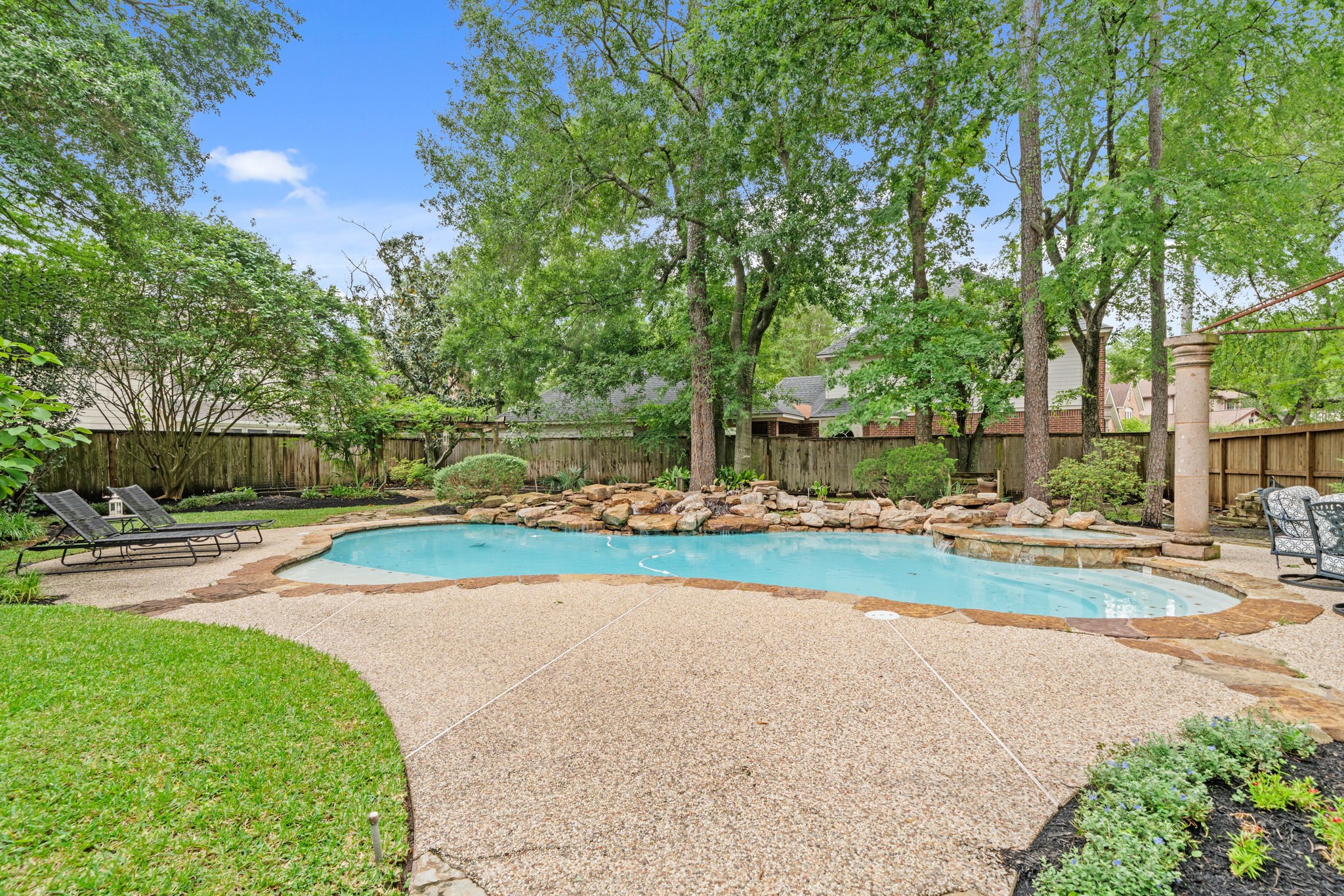 15427 Terrace Oaks Drive Property Photo 42