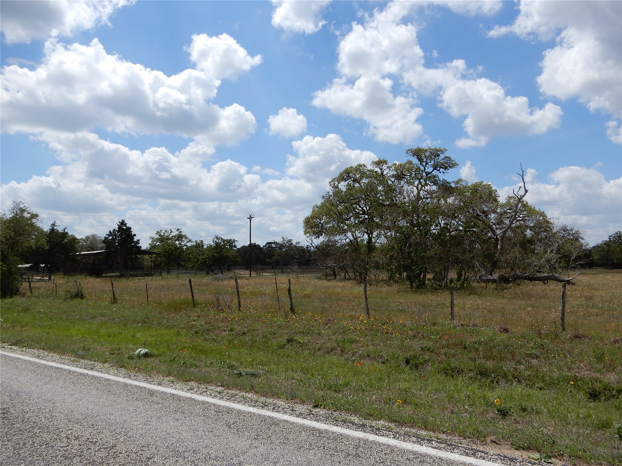 00 Fm 530 Property Photo 10
