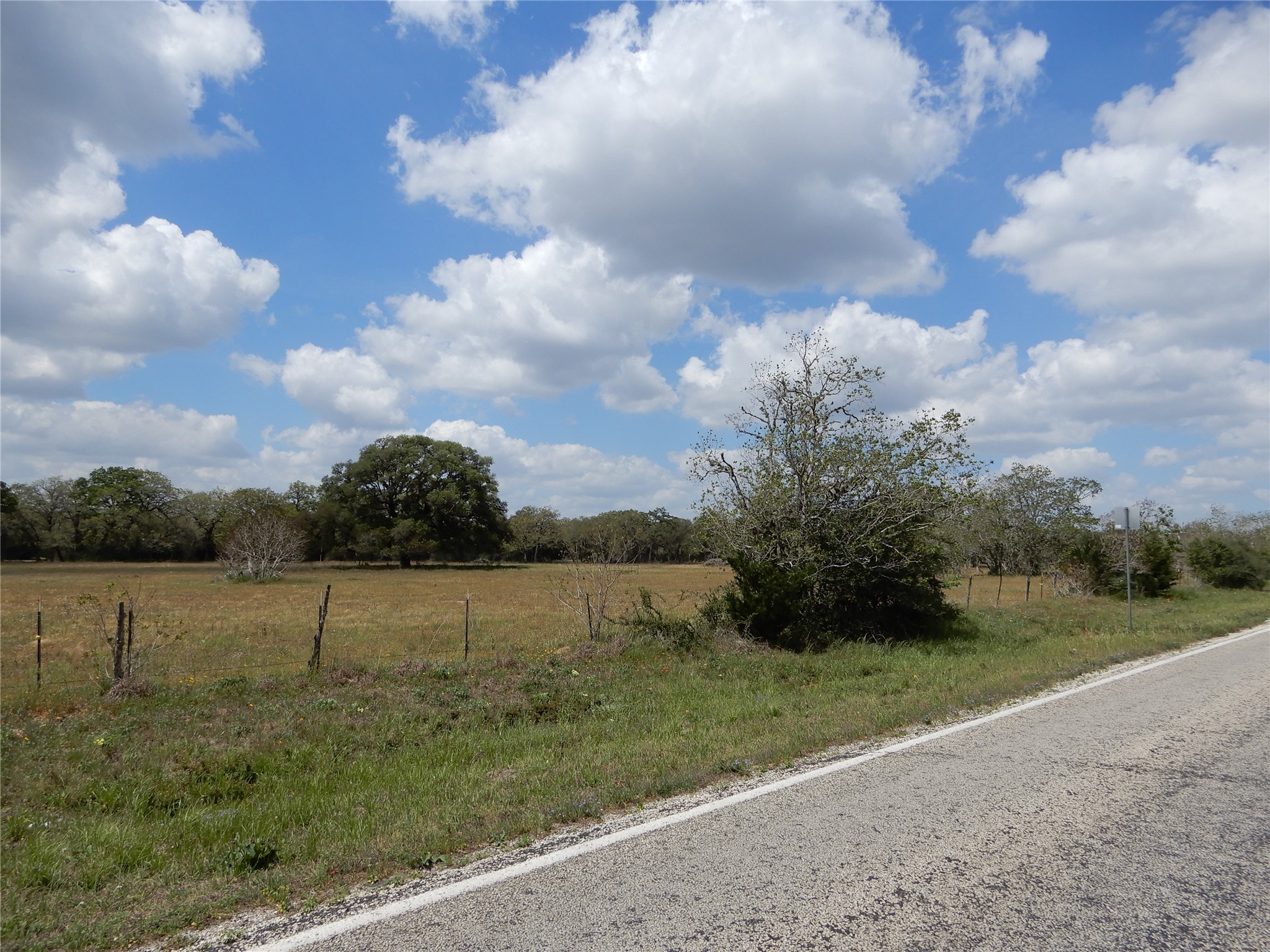 00 Fm 530 Property Photo 11