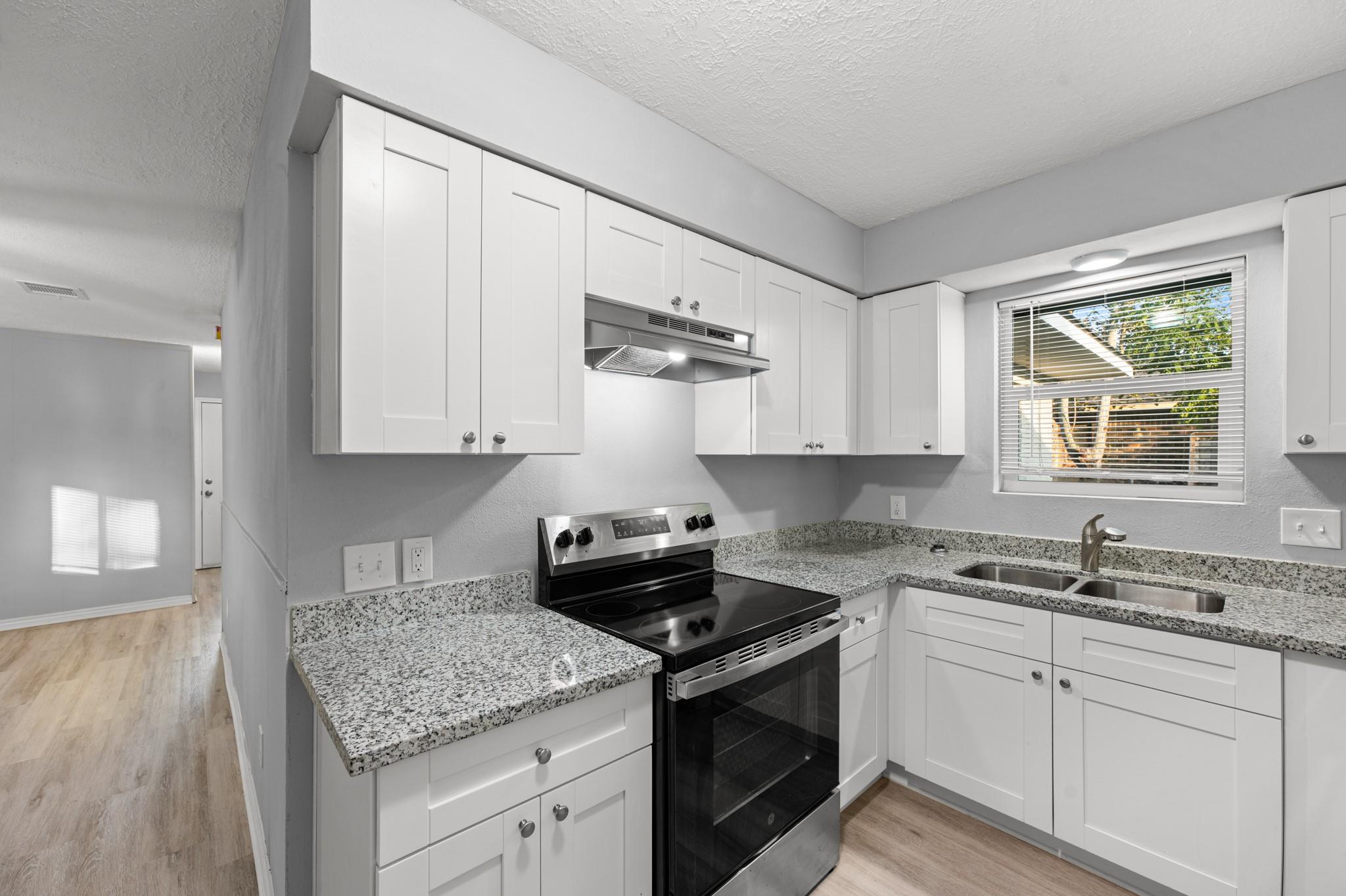 4802 Hannas Reef Drive Property Photo 18