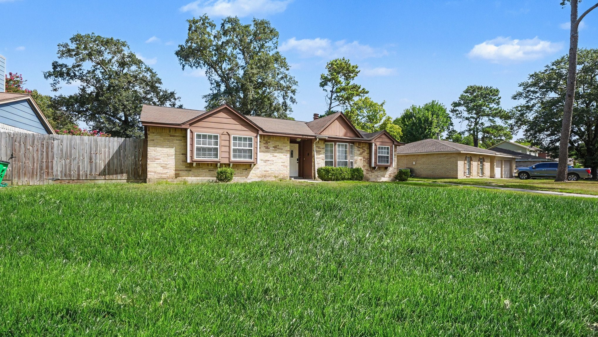 4423 Rosegate Drive Property Photo 1