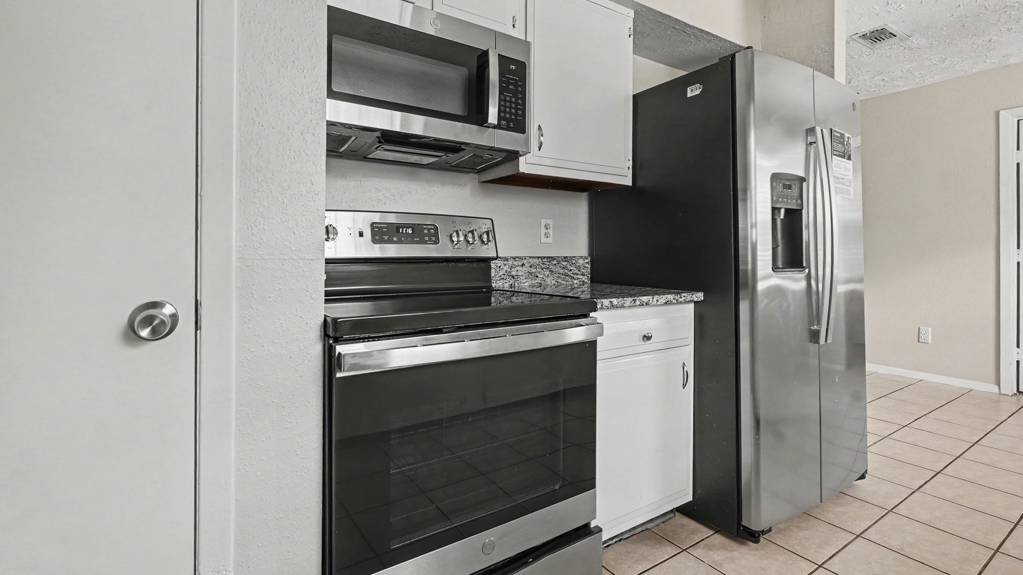 4423 Rosegate Drive Property Photo 6