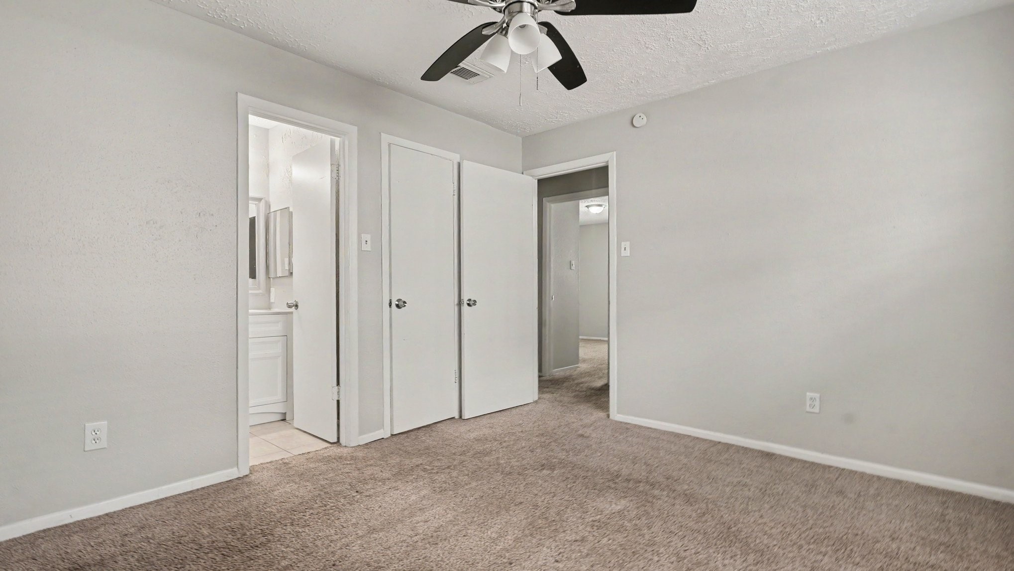 4423 Rosegate Drive Property Photo 14