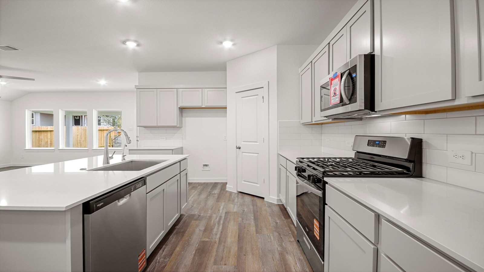 4214 Multnomah Falls Drive Property Photo 3