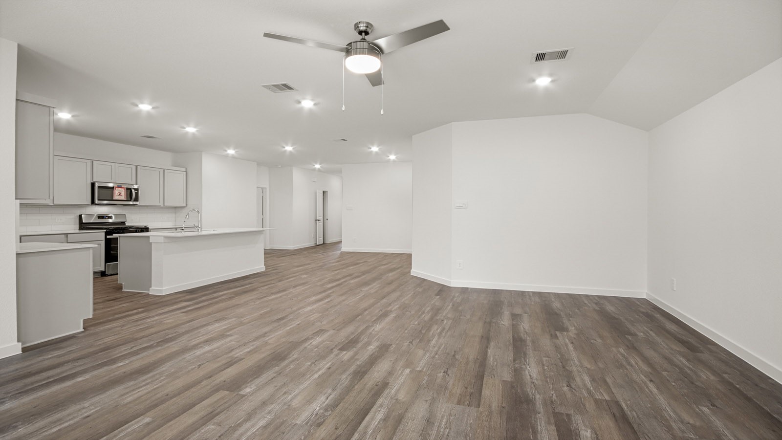 4214 Multnomah Falls Drive Property Photo 6