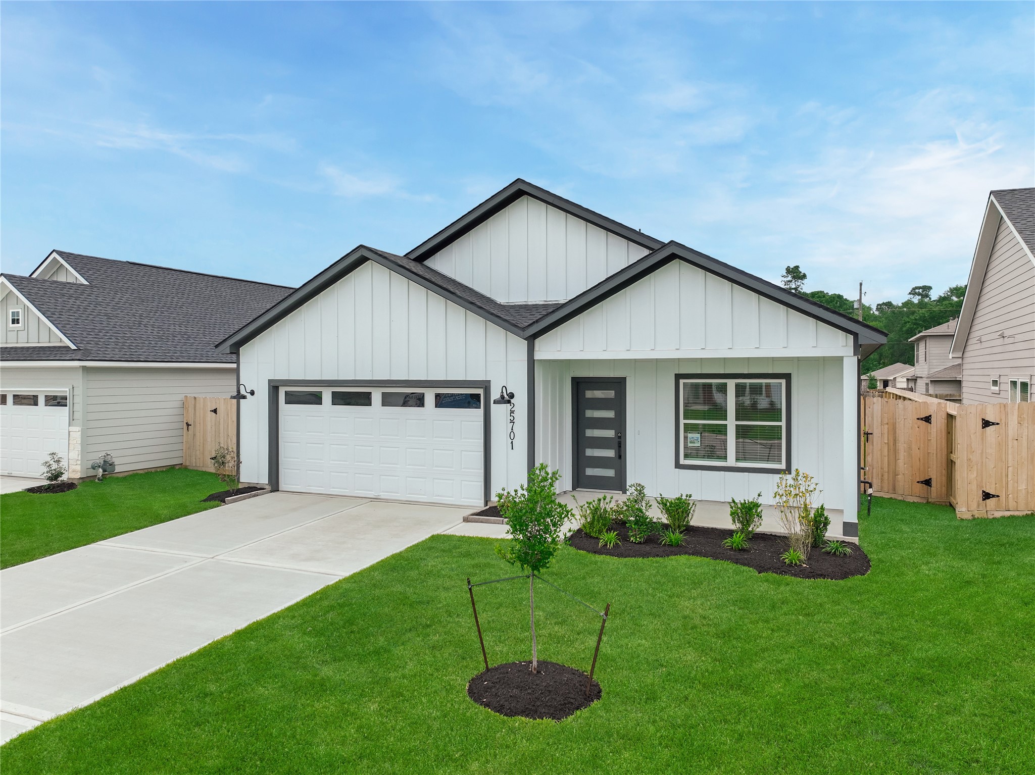 25701 John Wayne Road Property Photo 1